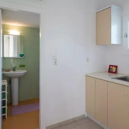 Adorable 3 Bedroom Maisonette In Pounta Pounda