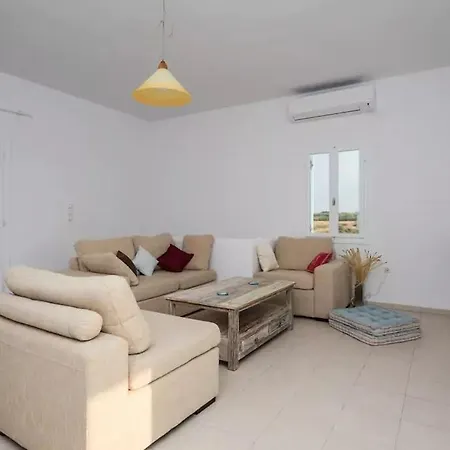 Adorable 3 Bedroom Maisonette In Pounta